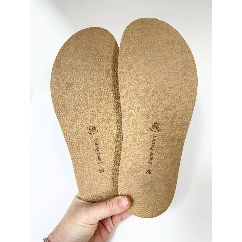 Emme Parsons Women's Tan Minimalist Toe-Ring Sandals - Picture 7 of 7